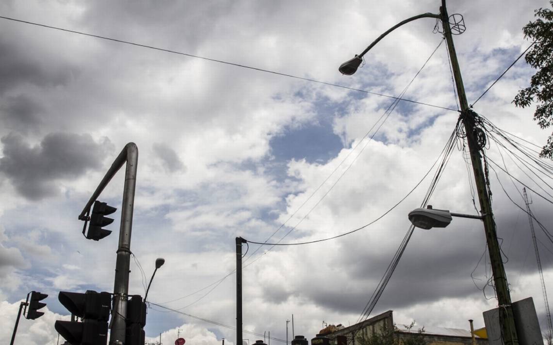 Por: Cortesía Puebla enfrenta déficit de alumbrado público; el 50% de las luminarias están fuera de servicio