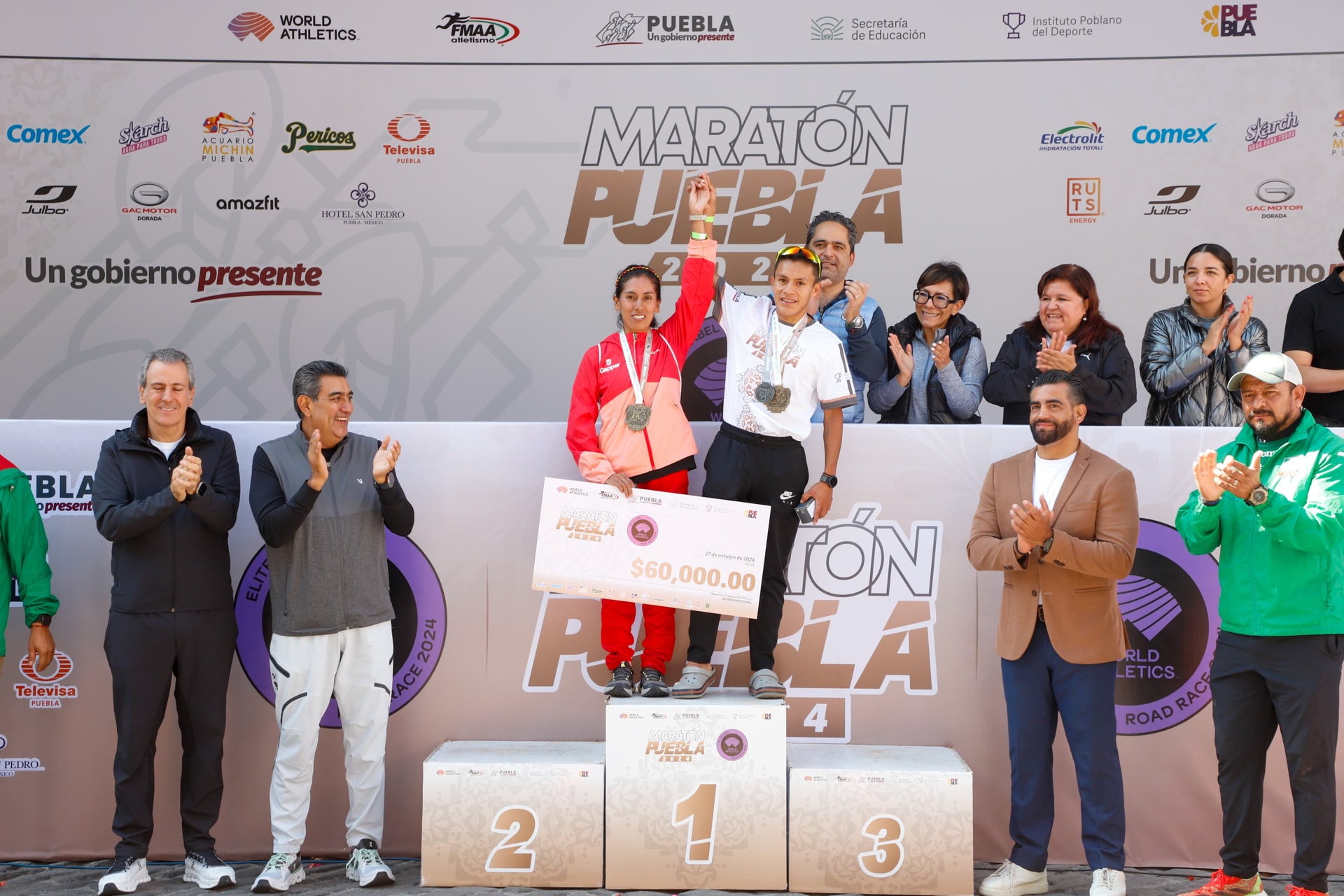 Por: Cortesía Sergio Salomón impulsa el Maratón Puebla 2024 con grandes premios