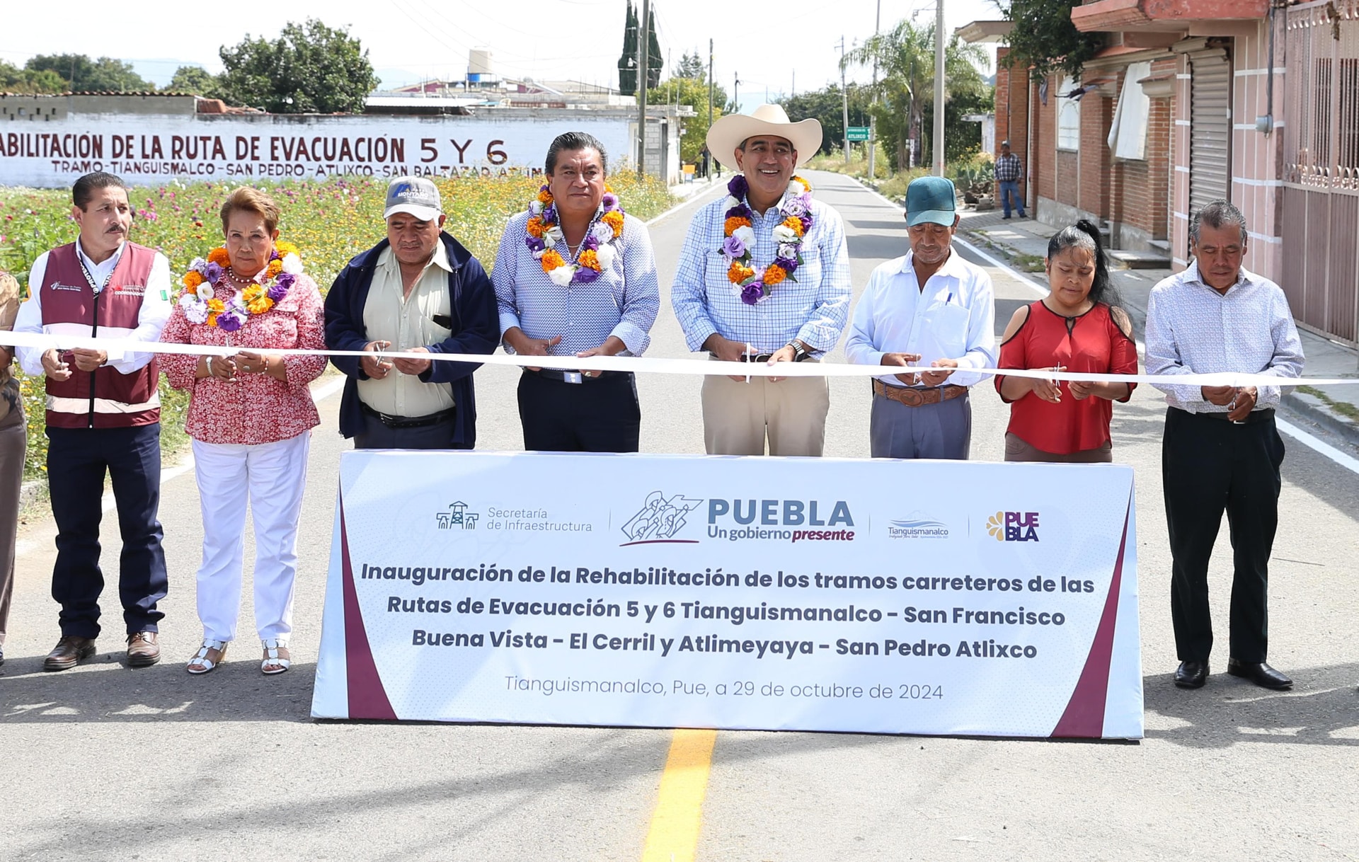 Por: Cortesía Gobernador inaugura rutas de evacuación y calles para mejorar movilidad en Puebla