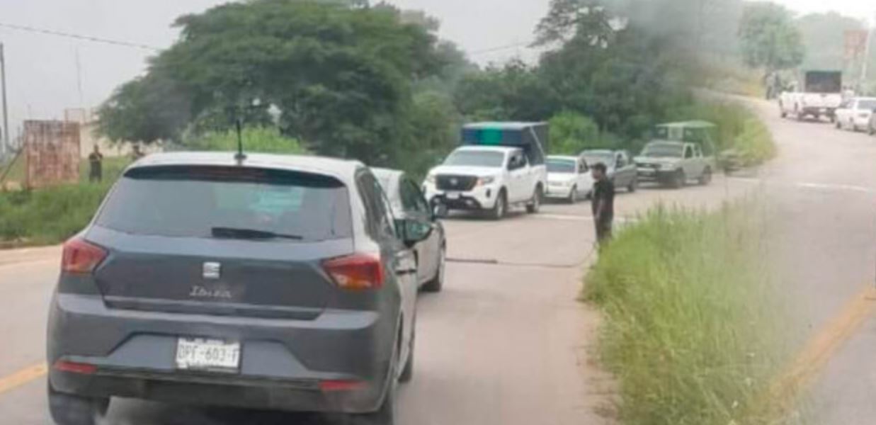 Por: Cortesía Bloqueos en Ocosingo: circulación solo con pago de cuota variable