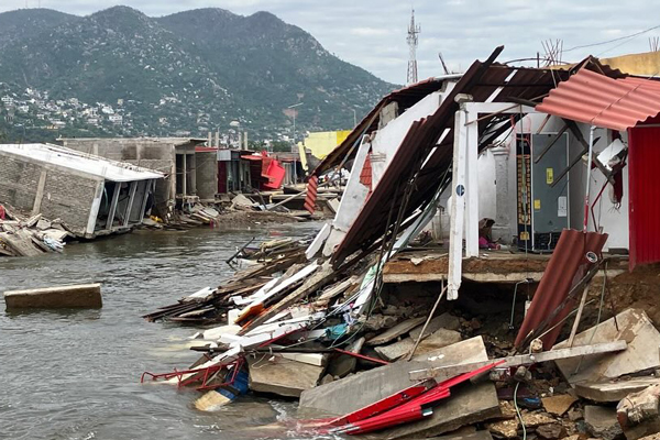 Por: Cortesía Protección civil de Acapulco pide evacuación en 11 colonias por depresión tropical Once-E