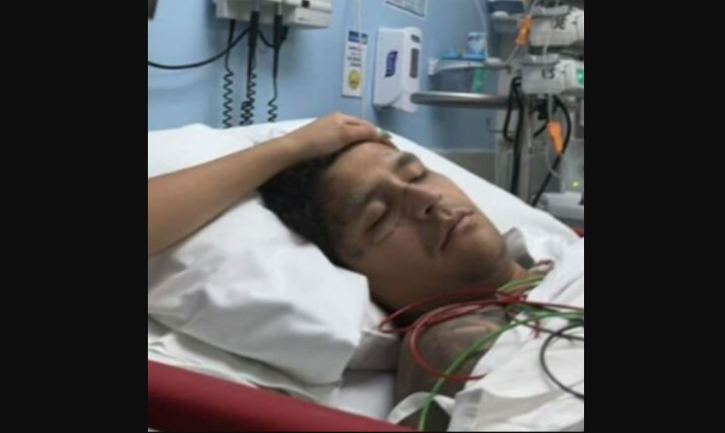 Por: Cortesía Christian Nodal es hospitalizado de emergencia por infección estomacal; fuera de peligro