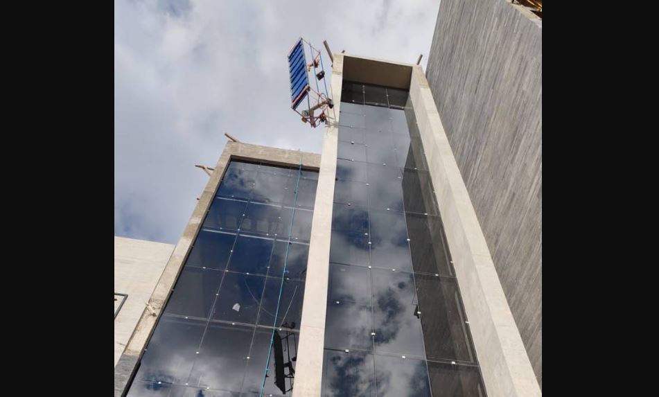 Por: Cortesía Caen de un andamio y pierden la vida dos trabajadores en Lomas de Angelópolis