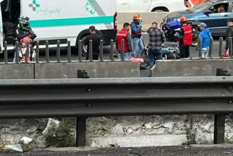 Por: Cortesía Trágico accidente en la autopista México-Puebla deja a una motociclista sin vida