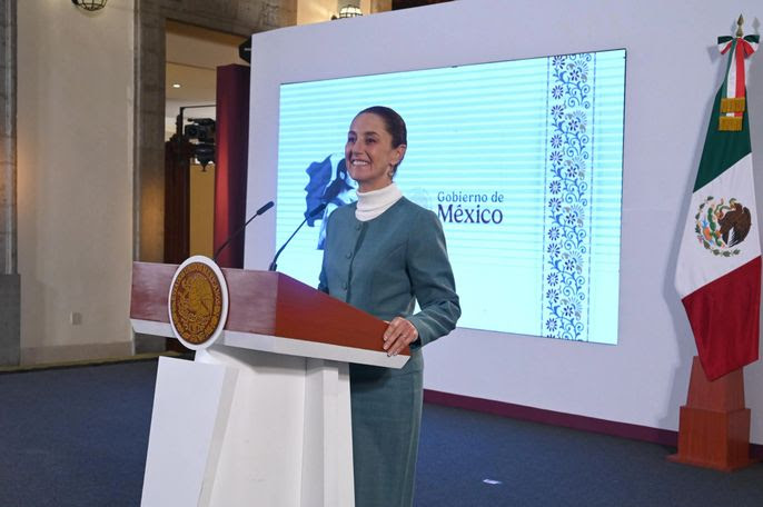 Por: Cortesía Claudia Sheinbaum firma decreto que devuelve Pemex y CFE al pueblo