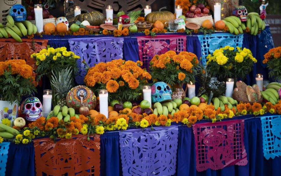 Por: Cortesía Día de Muertos: ¿Se pueden comer los alimentos del altar? Descúbrelo