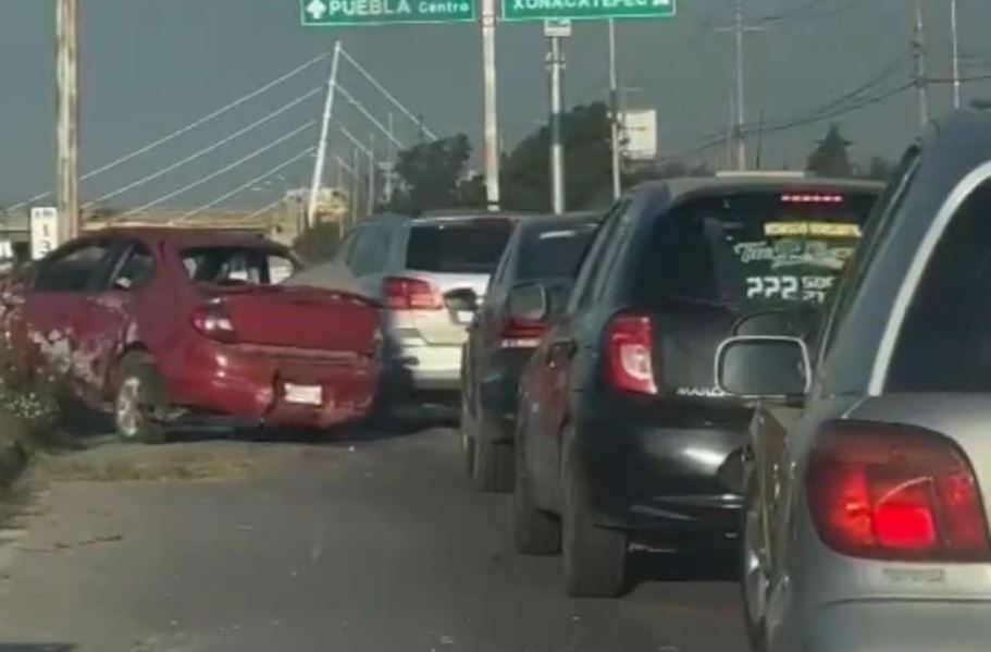 Por: Cortesía Accidente y cierre en Puebla-Orizaba: tráfico lento y rutas alternas recomendadas