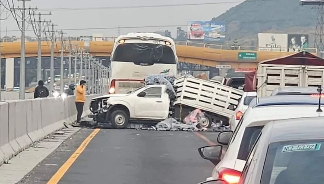 Por: Cortesía Accidente en autopista México-Puebla deja un muerto y 3 heridos este sábado