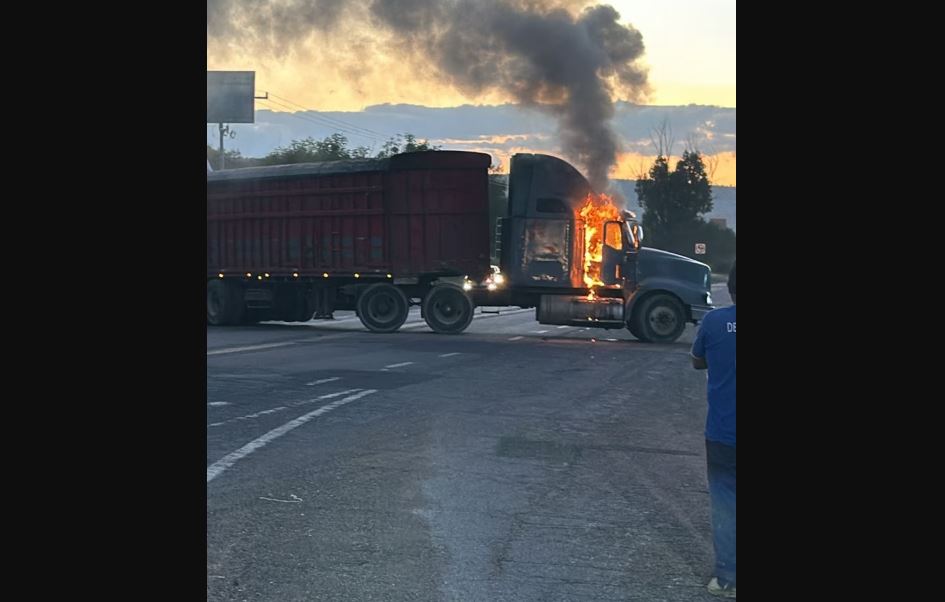 Por: Cortesía Bloqueos en la carretera 45 Norte en Aguascalientes tras disturbios criminales