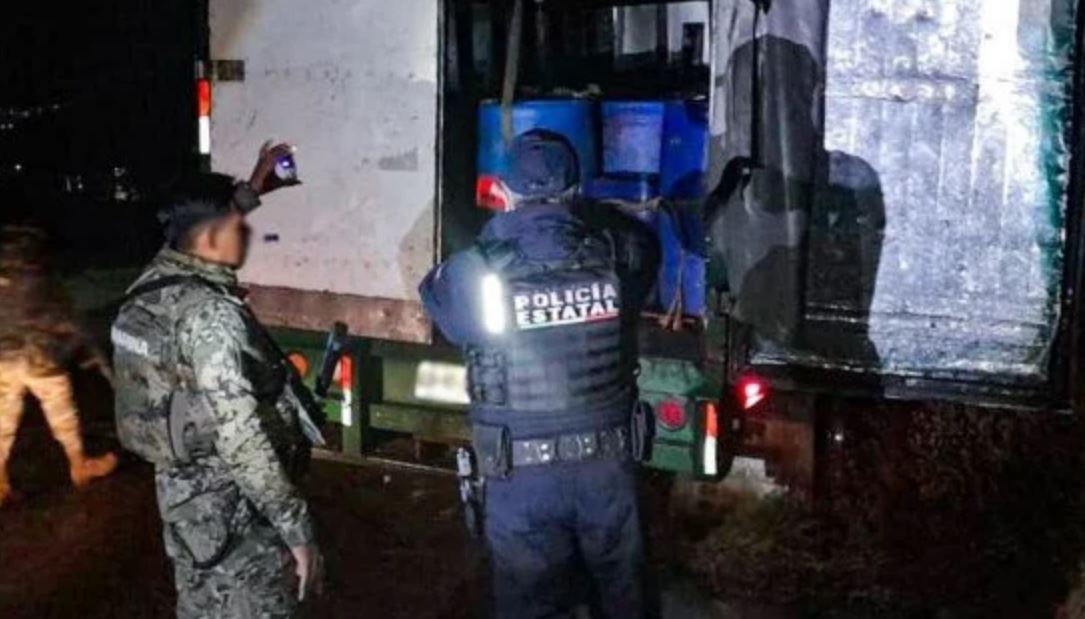 Por: Cortesía Recuperan 3,600 litros de combustible robado en operativo SSP Puebla y Semar