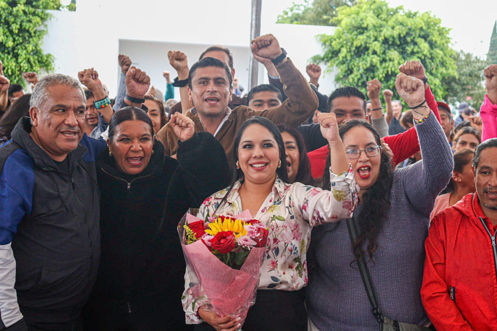 Por: Cortesía Lula Pineda Tonantzin Fernández reafirma su compromiso con las juntas auxiliares de San Pedro Cholula en foros ciudadanos