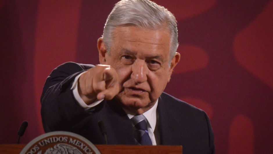 Por: Cortesía AMLO evita comentar sobre salidas del PAN y reelección de Alito Moreno