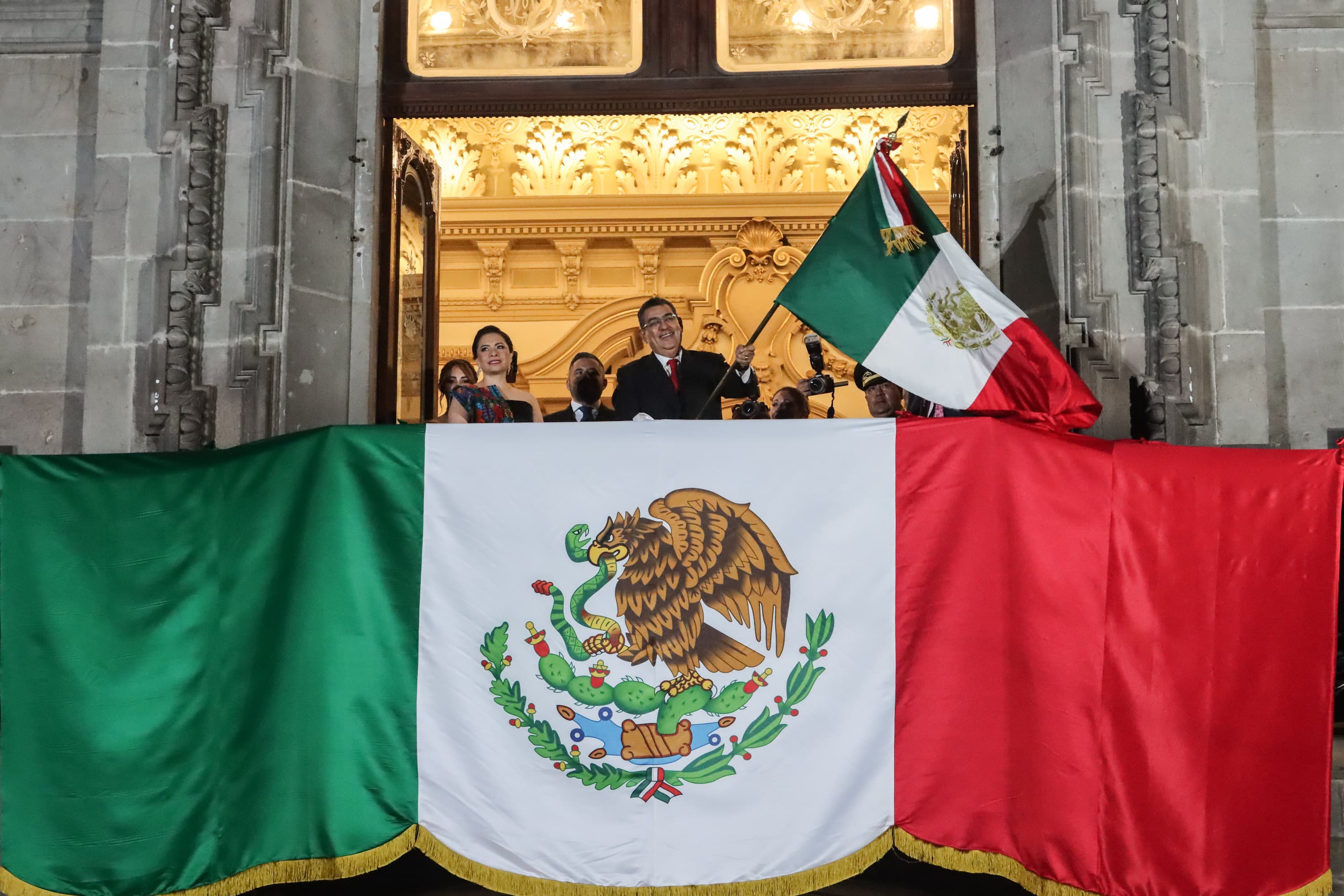Por: Cortesía Sergio Salomón Céspedes encabeza su último Grito de Independencia en Puebla