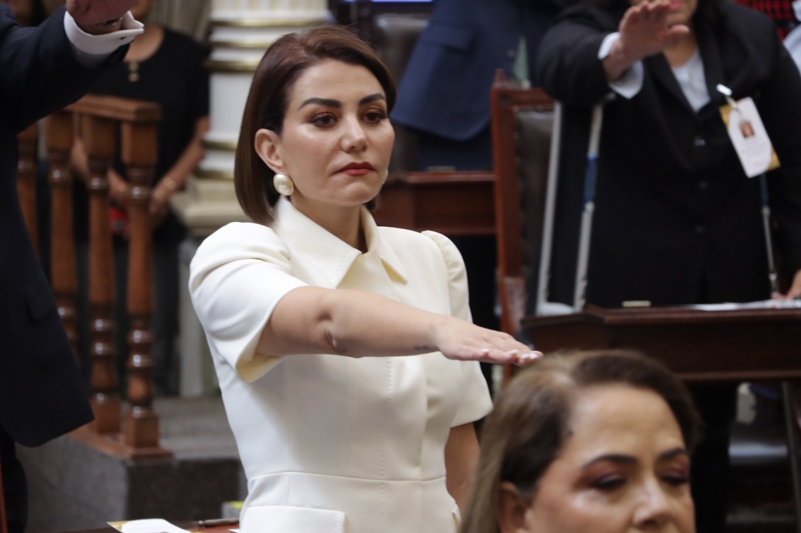 Por: Cortesía Lula Pineda Toma protesta a diputada en la LXII Legislatura local Nay Salvatori