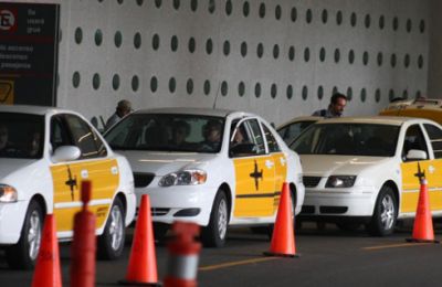 Por: Cortesía Gobierno Federal busca equilibrio en la regulación de taxis de aplicación en aeropuertos