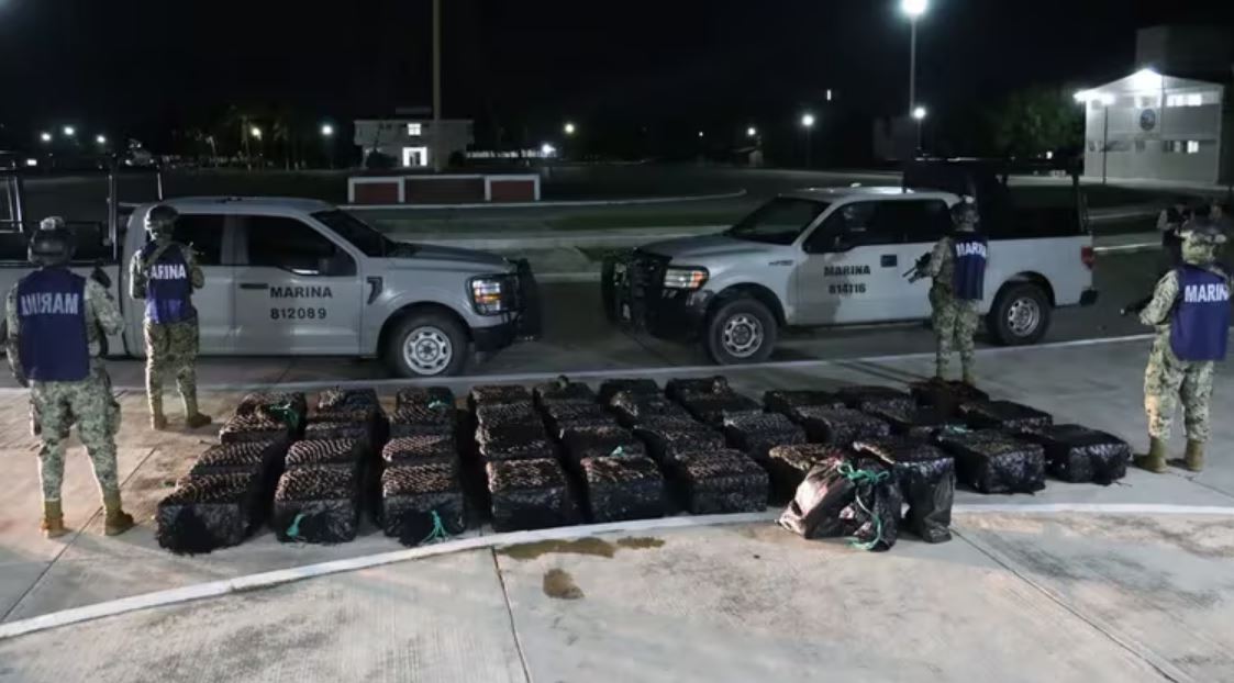 Por: Cortesía Marina incauta 1.5 toneladas de cocaína en Chiapas y detiene a sospechoso