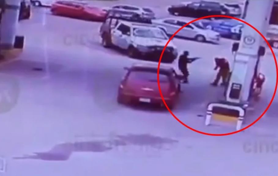 Por: Cortesía Intento de feminicidio en Puebla: disparan a mujer frente a una patrulla