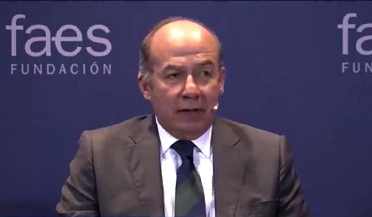 Por: Cortesía Felipe Calderón denuncia la crisis institucional y el control del narcotráfico en México