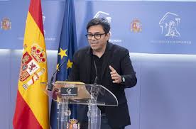 Por: Cortesía Gerardo Pisarello justifica la exclusión del Rey Felipe VI en la toma de posesión de Claudia Sheinbaum