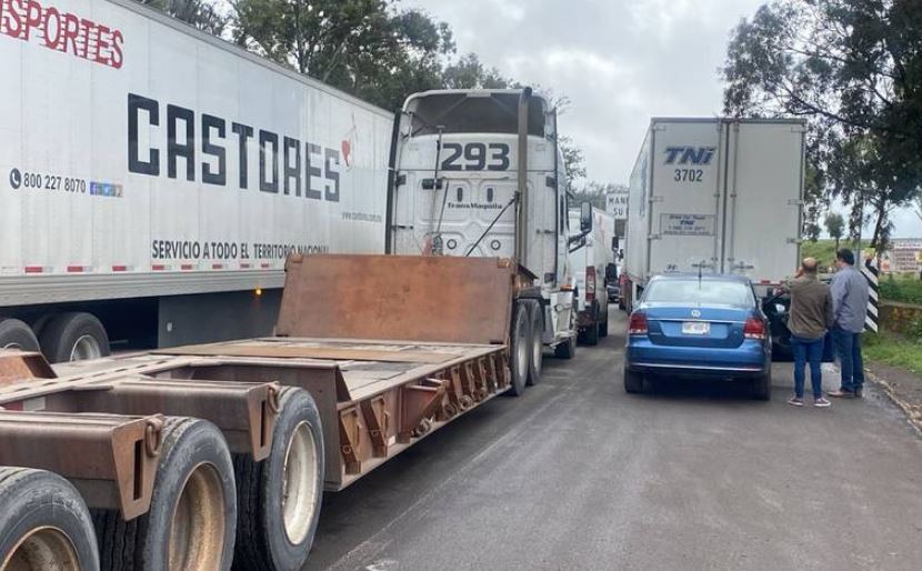 Por: Cortesía Tráfico detenido en la carretera México-Querétaro por accidente