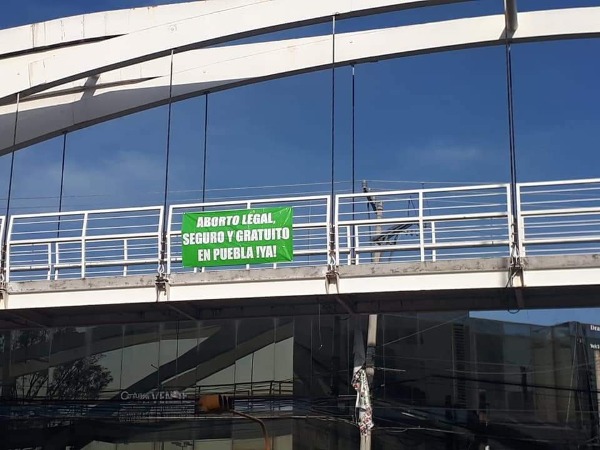 Señalan activistas que hospitales de Puebla siguen solicitando amparos para abortar 