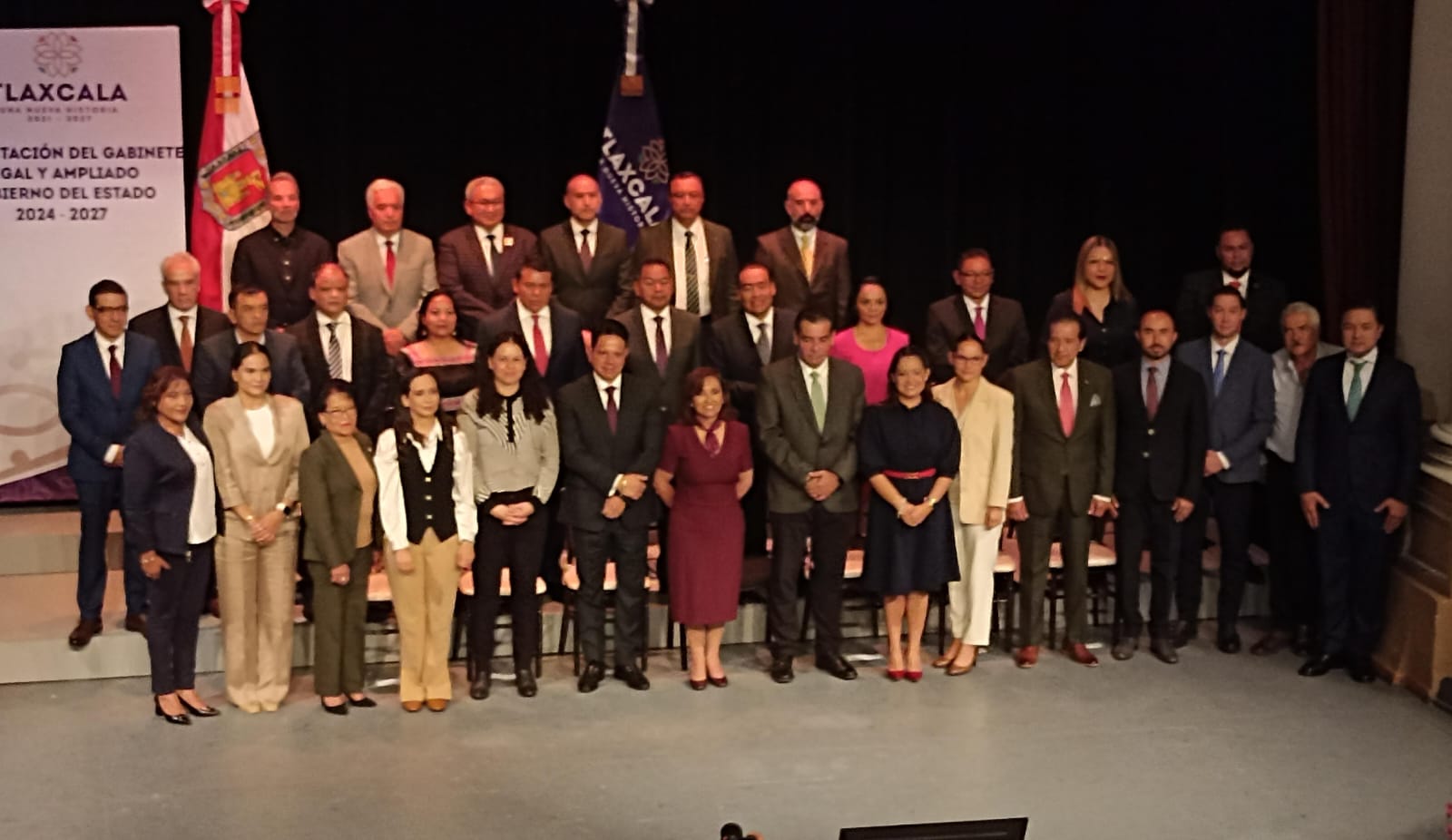 A mitad de gestión mueve Lorena Cuéllar piezas en el tablero 