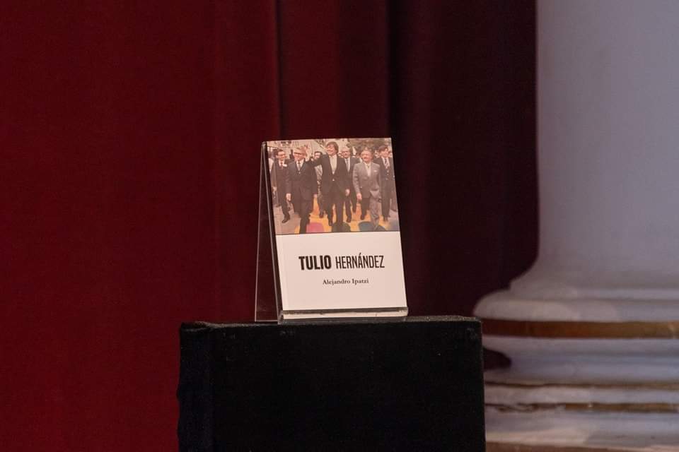 Por: Archivo  Condena Secretaría de Cultura caso de plagio en libro sobre Tulio Hernández