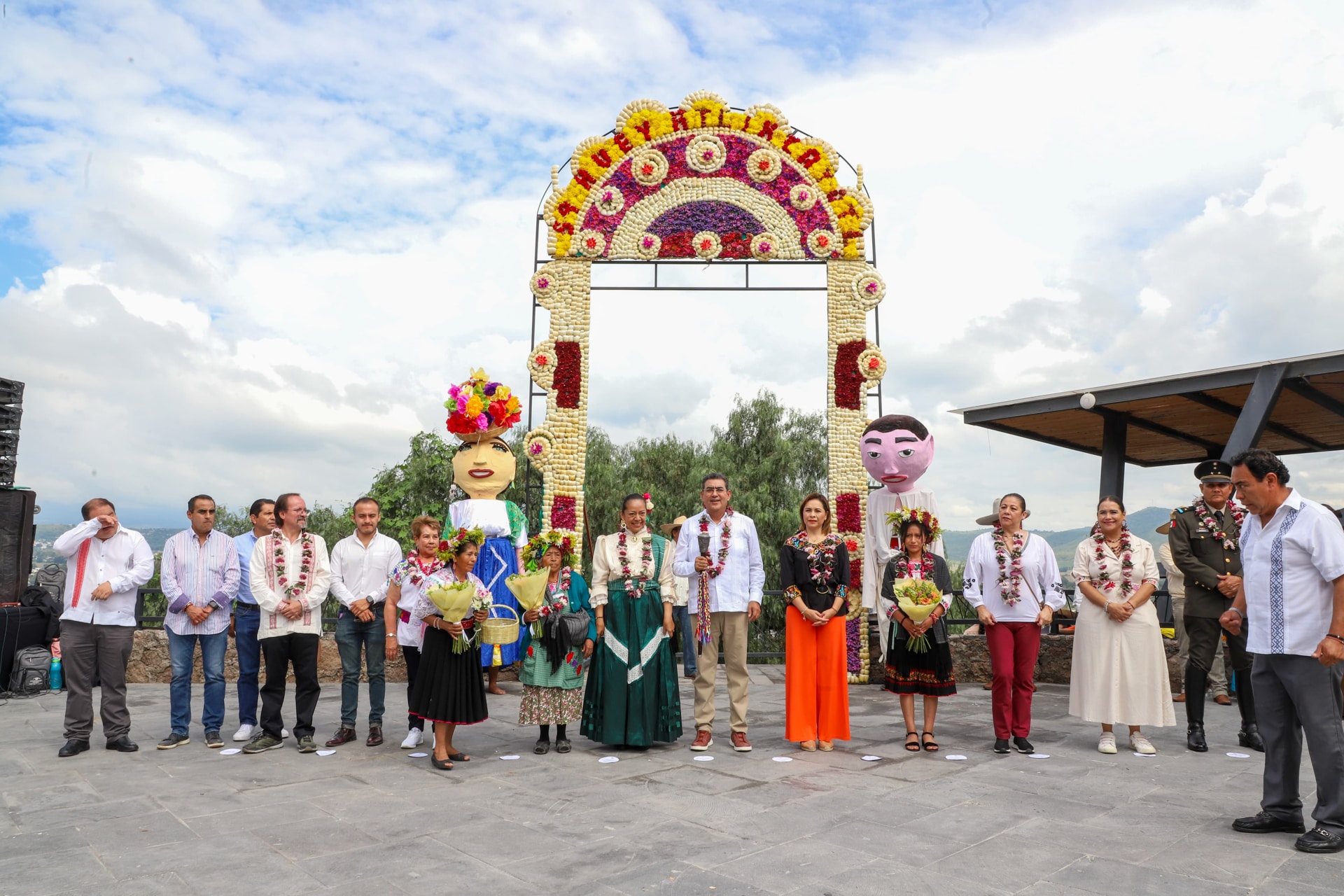 Por: Cortesía Sergio Salomón preside el Festival Huey Atlixcáyotl y enaltece tradiciones