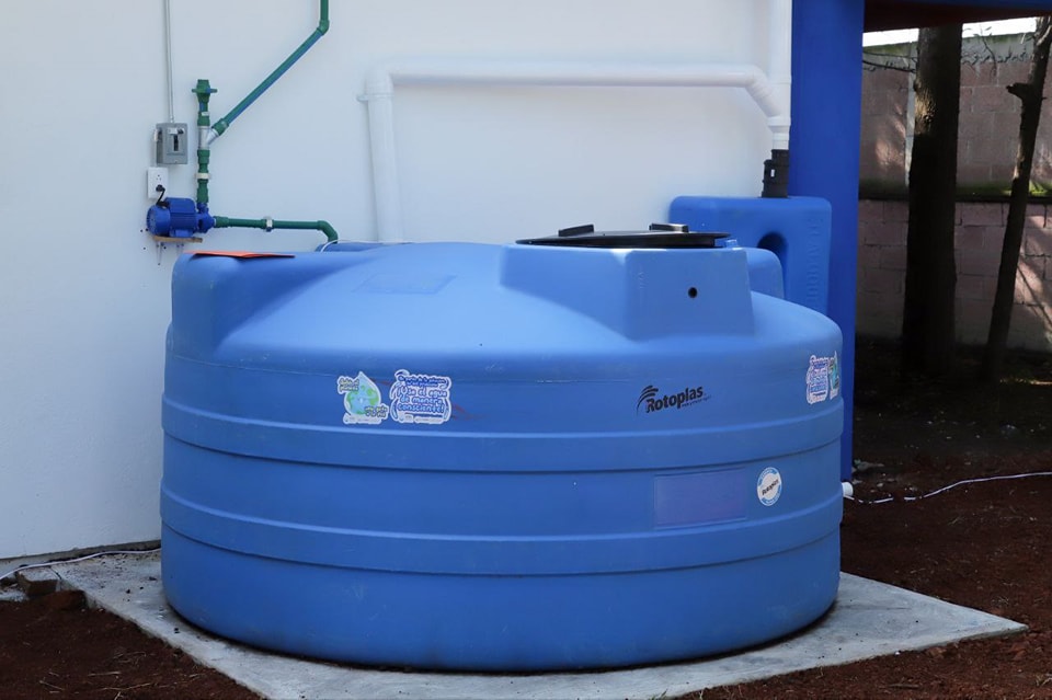 Por: Cortesía Lula Pineda Cosechando lluvia para una escuela sustentable: San Andrés Cholula