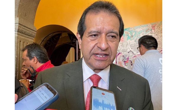 Renunciará Fabricio Mena al PRI; atenderá llamado de Lorena Cuéllar