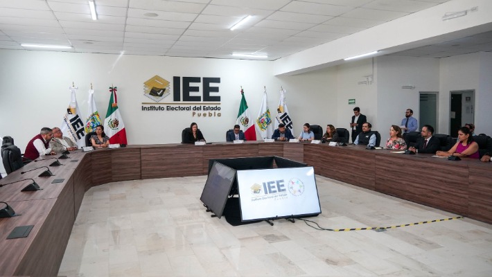 Por: Cortesía Recibe oficialmente Morena tres diputaciones plurinominales para el Congreso del Estado