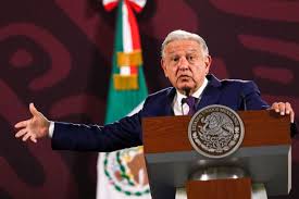 Por: Cortesía AMLO defiende la reforma judicial y critica suspensión de jueces: "No tiene fundamento legal"