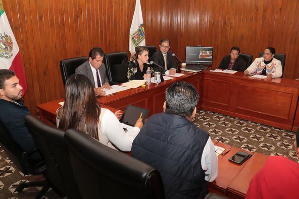 Por: Cortesía Lula Pineda Aprueban Padrón de Beneficiarios y designan a Ramón Blanca como respondiente a Informe de Labores de Paola Angon