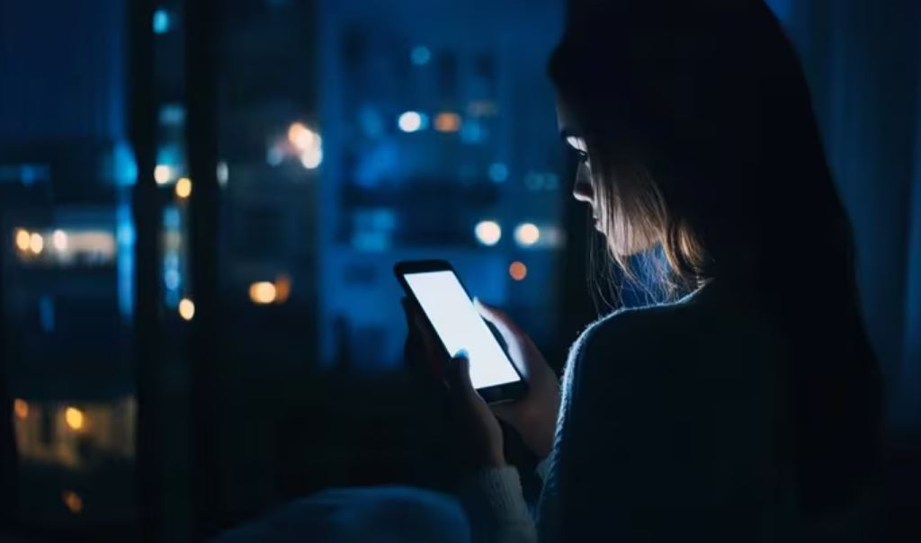 Por: Cortesía Expertos advierten sobre riesgos de radiación de celulares para la salud