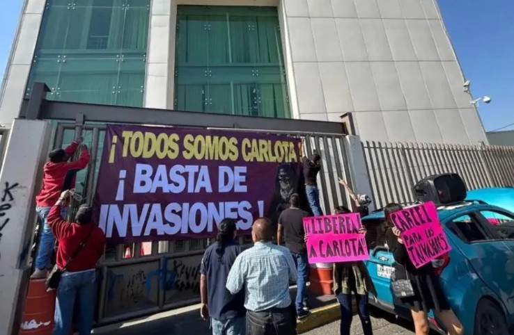 Foto: Cortesía Protesta en apoyo a Carlota, acusada de homicidio por defender su hogar