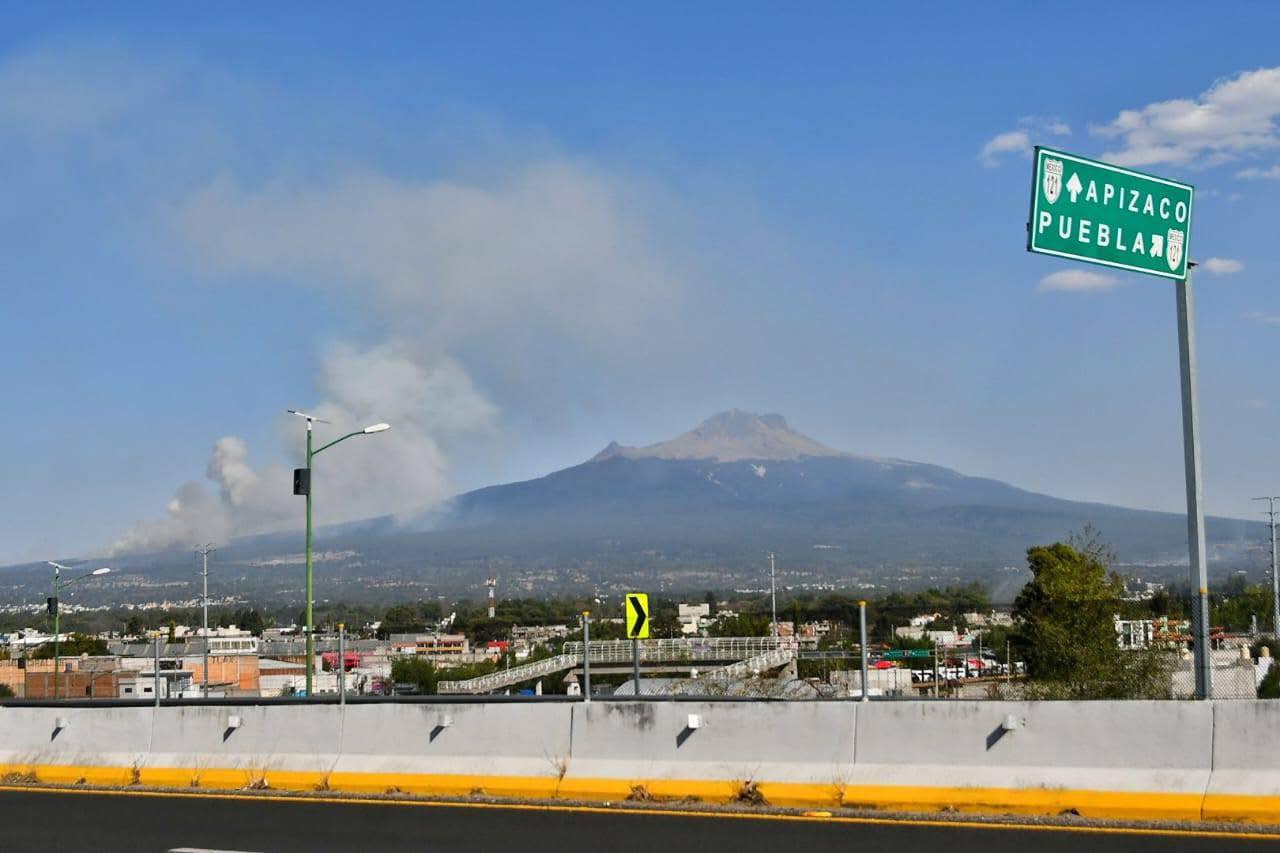 Incendio en La Malinche moviliza a brigadas y alarma a Tlaxcala