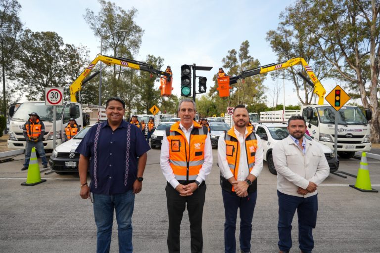 Foto: Cortesía Puebla lanza el programa "Semáforos al 100" para mejorar la seguridad vial