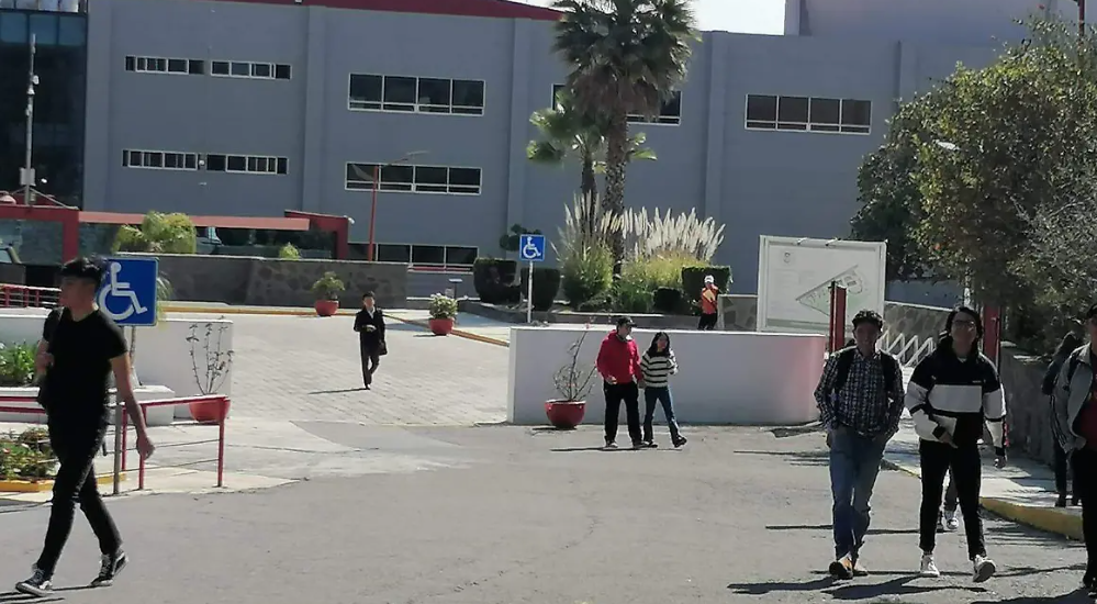 Participa en el Premio Identidad Universitaria UATx 2025