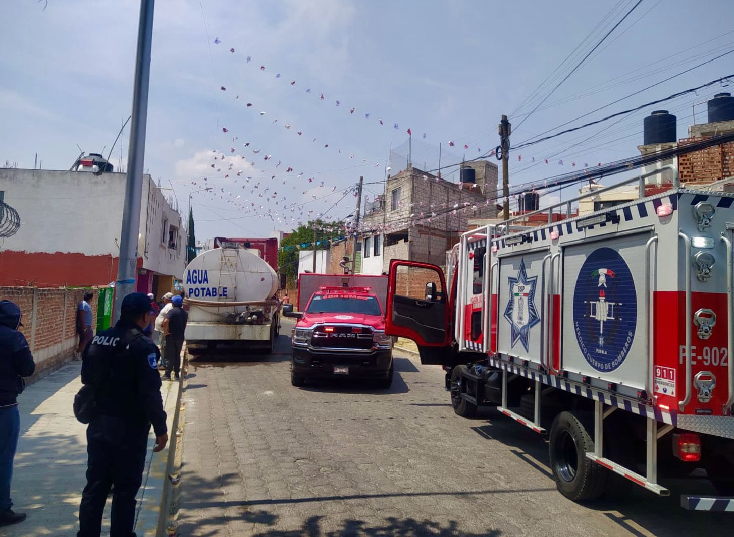 Por: Cortesía Lula Pineda Bomberos de San Andrés Cholula atienden incendio en casa habitación