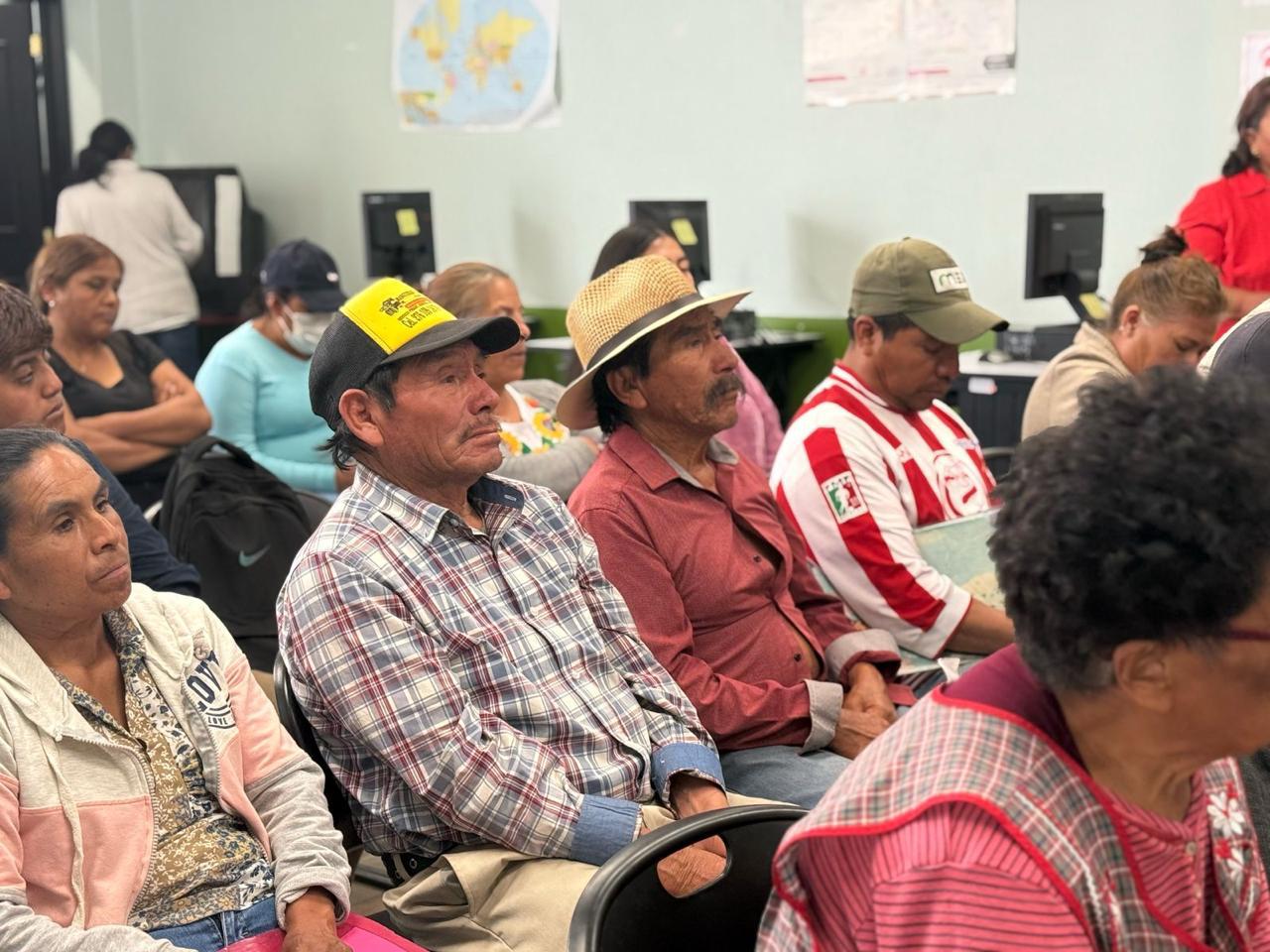 Reciben certificados 64 tlaxcaltecas y abren paso a nuevas metas