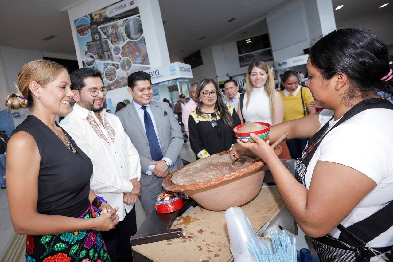 Comunicado oficial San Andrés Cholula lleva su cultura al Aeropuerto Internacional de Puebla