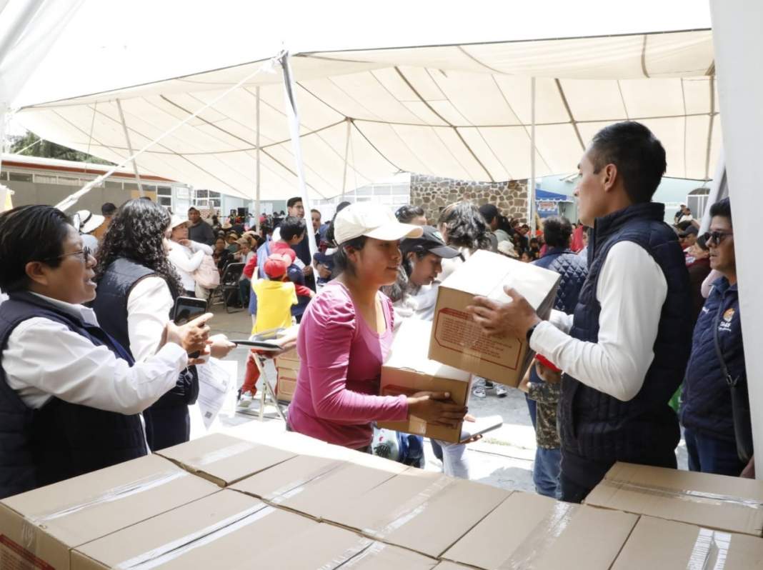 Sedif Tlaxcala entrega 535 despensas en Huamantla para apoyar a familias