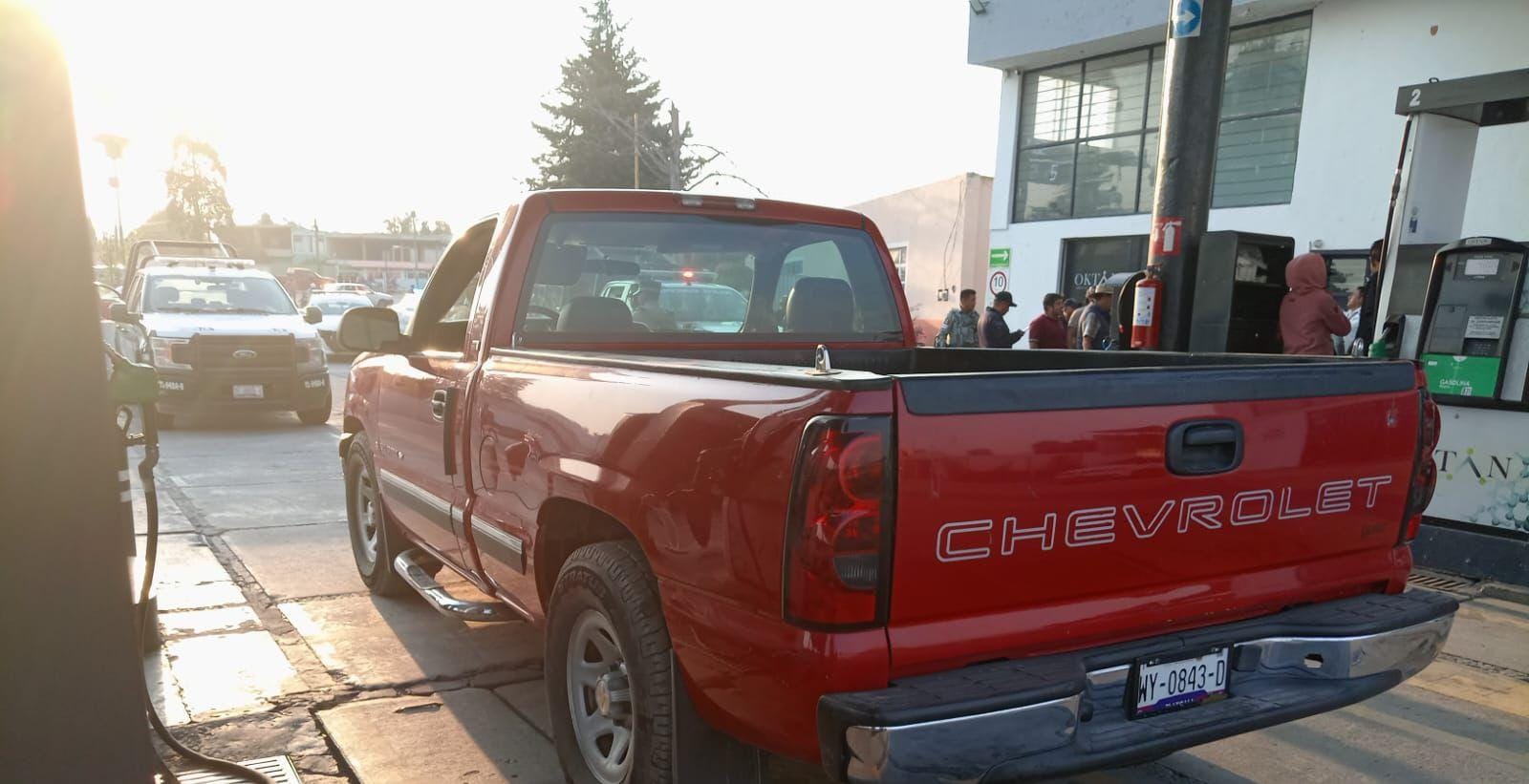 Guardia Nacional detiene a tres presuntos roba-autos y recupera camioneta en Tequexquitla
