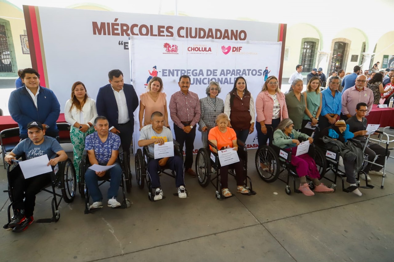 Comunicado oficial Más de 120 ciudadanos atendidos por Tonantzin Fernández en la 5ª edición del programa "Miércoles Ciudadano Escuchando a Cholula"