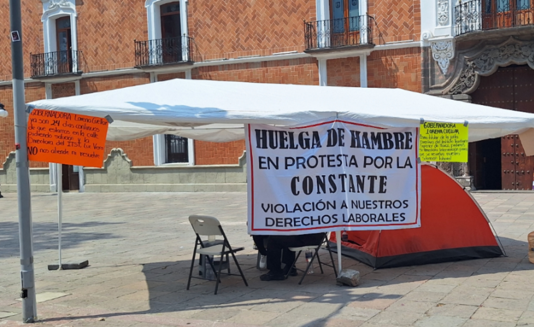 Con huelga de hambre, trabajadores del ITST presionan por su reinstalación