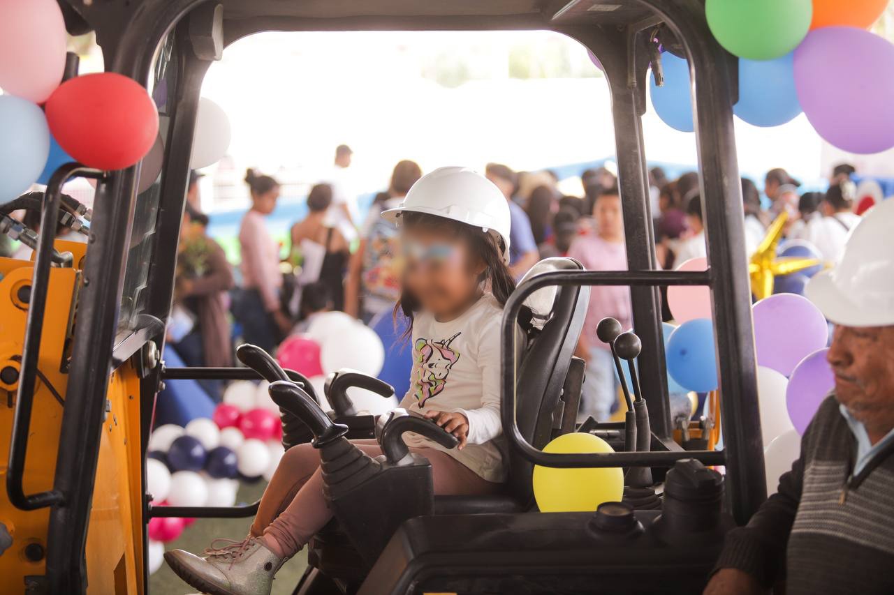 festejan niños sach 4