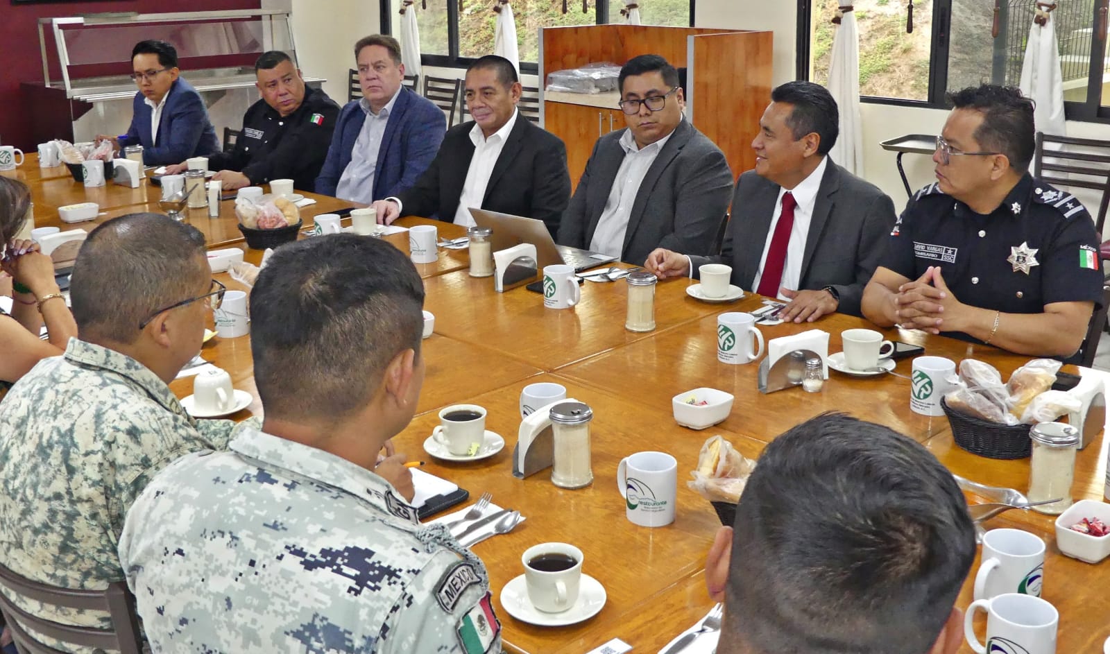 aam participa mesa seguridad 5