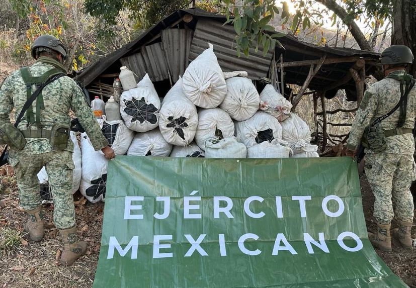 Foto: Cortesía Violento enfrentamiento en Apatzingán: cinco muertos y explosivos asegurados