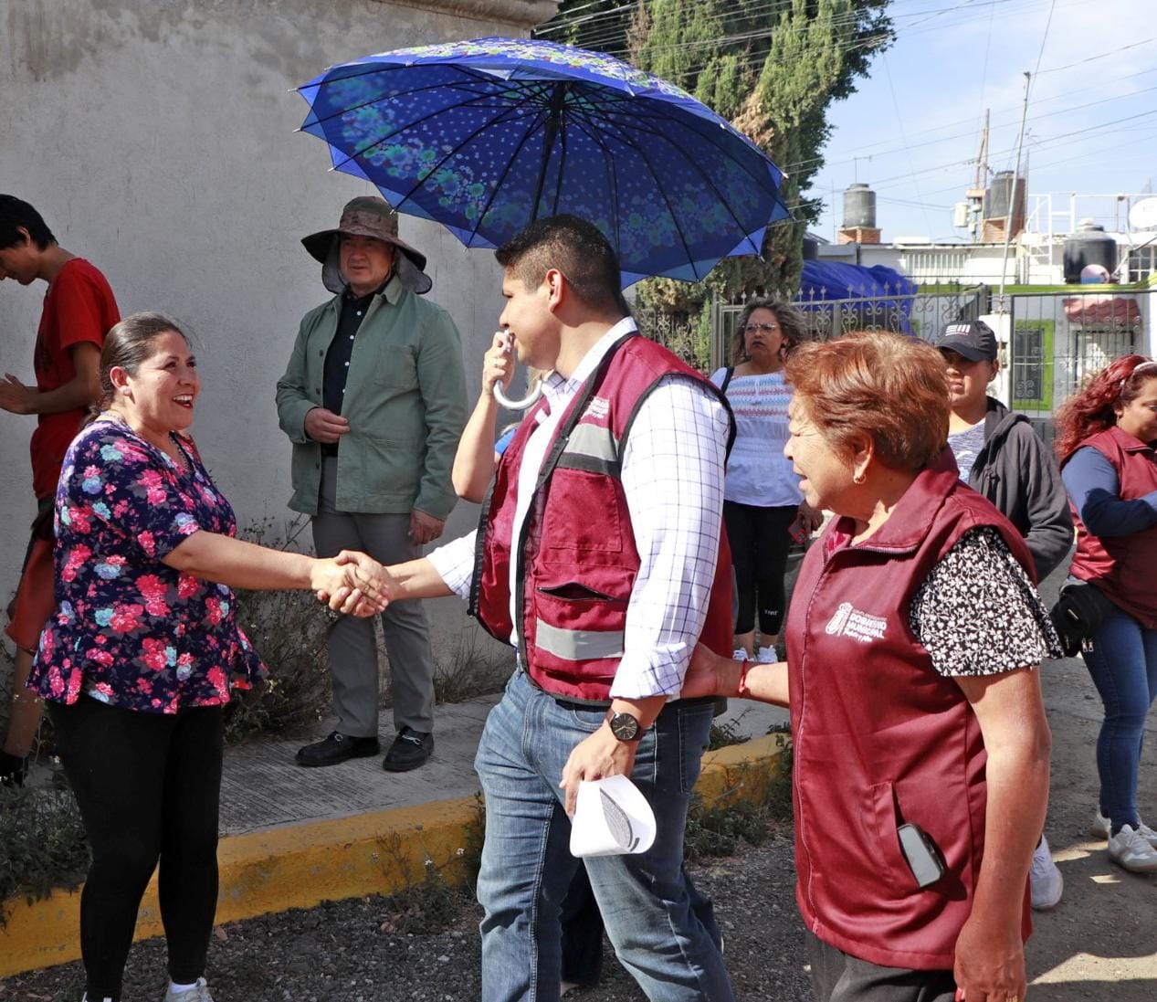 Rehabilitar calles significa dignificar cada espacio de nuestra comunidad: Omar Muñoz 