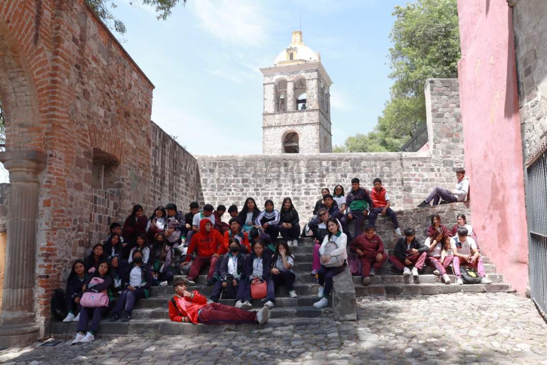 Estudiantes de Emsad exploran el patrimonio cultural de Tlaxcala en recorrido educativo